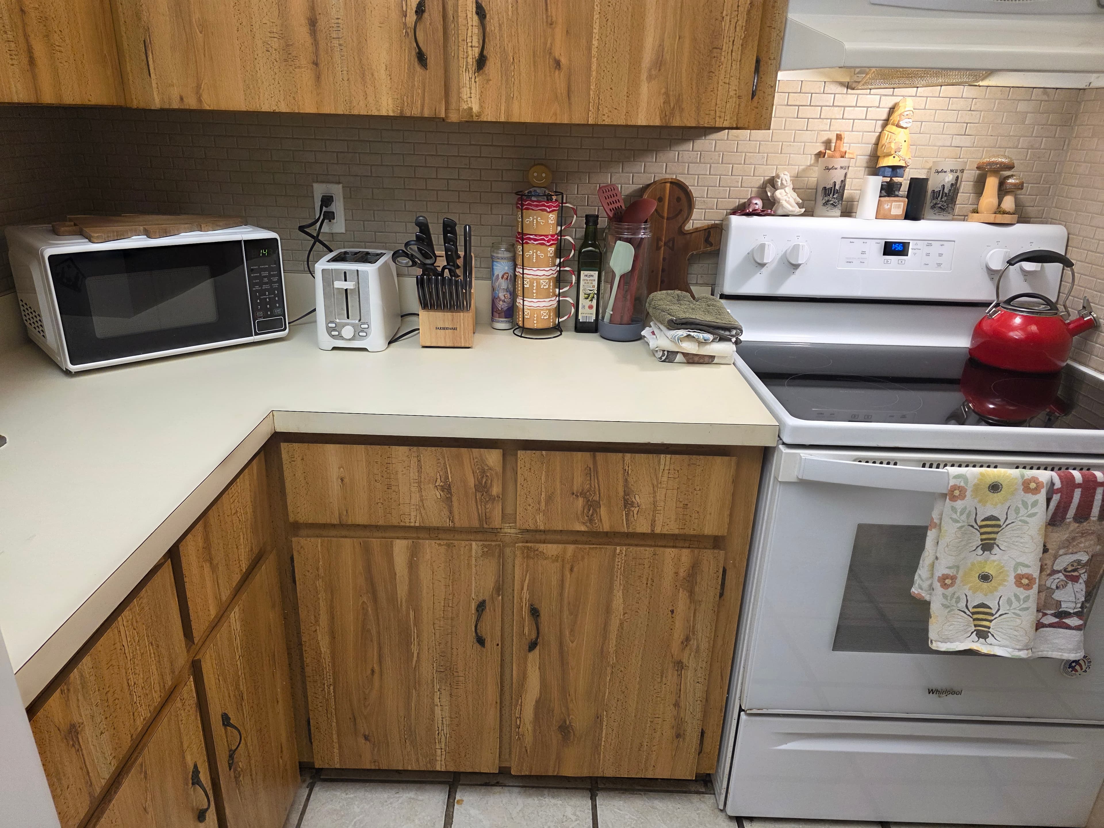 The same kitchen wiped down and reset after the Select crew finished